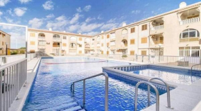 Lovely ground floor apartment 5 min from the beach